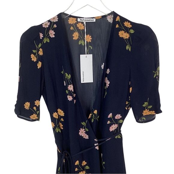 Reformation Size XS NWT Lucky Wrap Dress Princess Margaret Navy Floral Printed - Picture 3 of 9